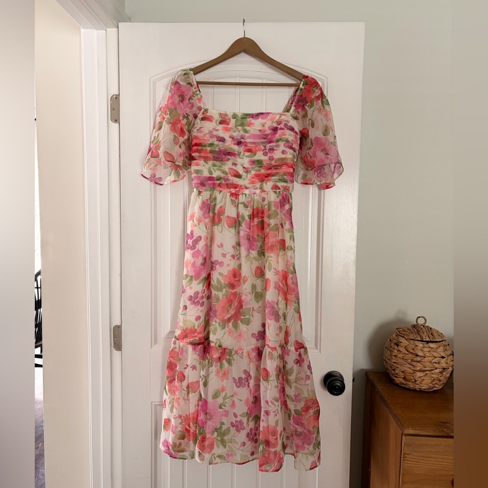 Abercrombie Emerson Floral Pink and Green Women's Midi/Maxi Dress